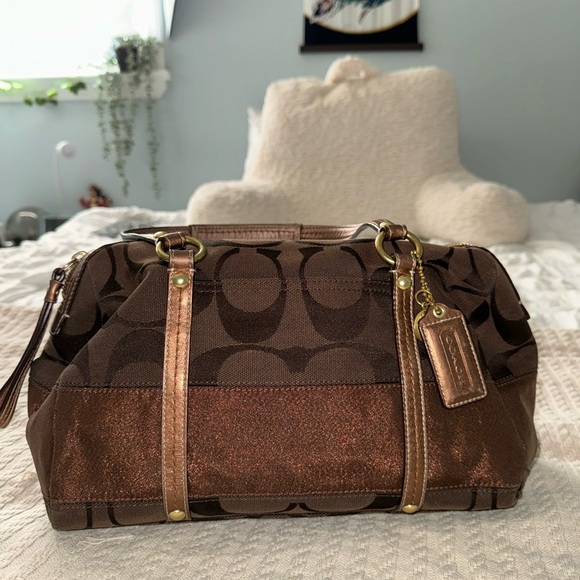 Gorgeous vintage coach duffel purse - Picture 1 of 3